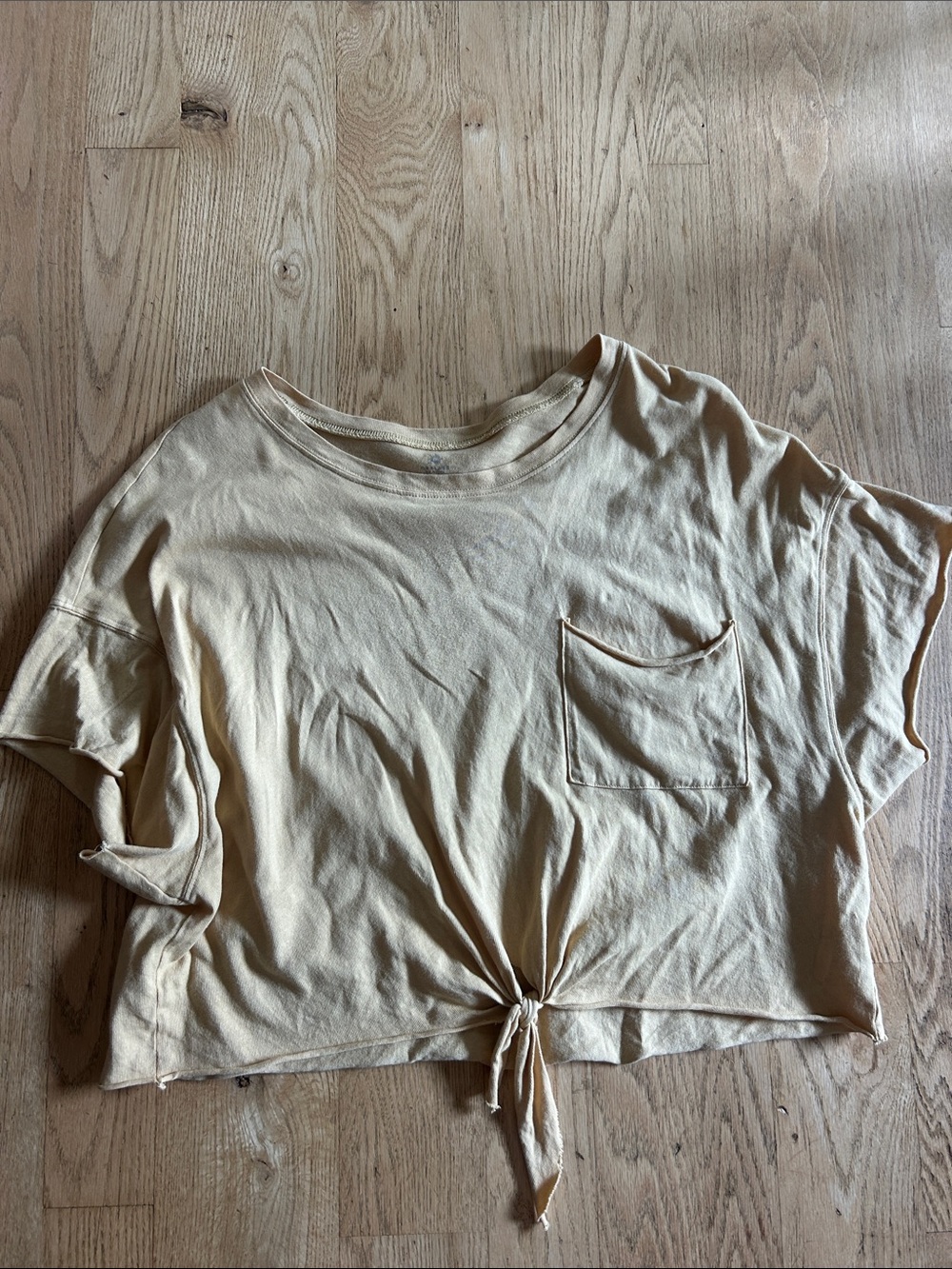 aerie Tie-Front Cropped Tee in Pale Yellow
